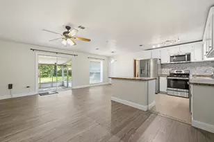 127 Judith Dr, Valparaiso, FL 32580 - Photo 4