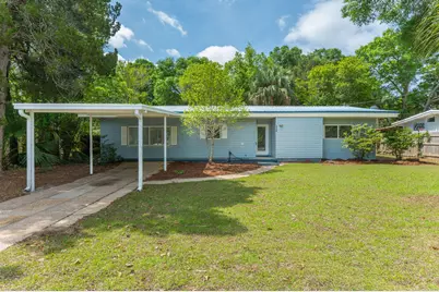 328 SE Hollywood Boulevard, Fort Walton Beach, FL 32548 - Photo 1