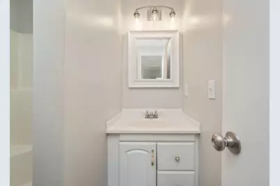 328 SE Hollywood Boulevard, Fort Walton Beach, FL 32548 - Photo 18