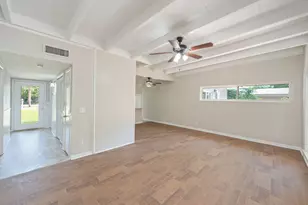 328 SE Hollywood Blvd, Fort Walton Beach, FL 32548 - Photo 6
