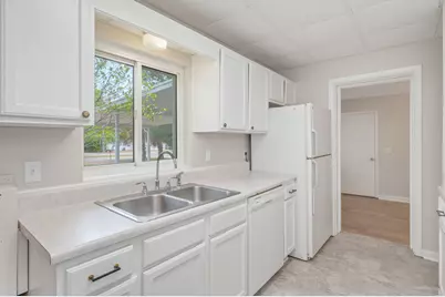 328 SE Hollywood Boulevard, Fort Walton Beach, FL 32548 - Photo 12