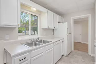 328 SE Hollywood Blvd, Fort Walton Beach, FL 32548 - Photo 12