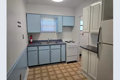 551 E Miracle Strip Parkway #7, Mary Esther, FL 32569 - Photo 2