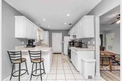16 Cactus Road, Mary Esther, FL 32569 - Photo 8