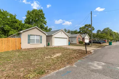 16 Cactus Road, Mary Esther, FL 32569 - Photo 2