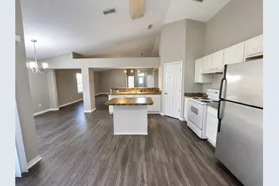 124 Sandstone Trail, Crestview, FL 32539 - Photo 4
