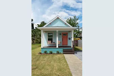 921 N Davis Highway, Pensacola, FL 32501 - Photo 1