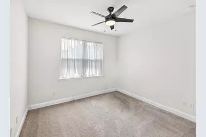 247 E Sky Way, Freeport, FL 32439 - Photo 14