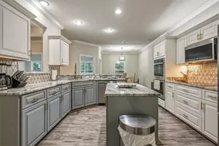 819 Coldwater Creek Cir, Niceville, FL 32578 - Photo 20