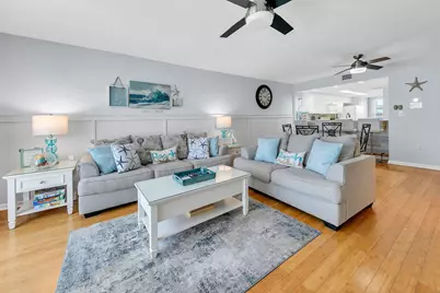 895 Santa Rosa Boulevard #206, Fort Walton Beach, FL 32548 - Photo 2