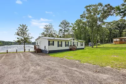 1064 Kings Lake Boulevard, Defuniak Springs, FL 32433 - Photo 1