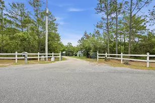 4063 Lakeview Dr, Crestview, FL 32539 - Photo 74