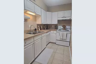 209 W Miracle Strip Parkway #D208, Mary Esther, FL 32569 - Photo 2