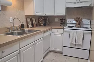209 W Miracle Strip Pkwy, Mary Esther, FL 32569 - Photo 2