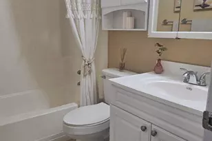 209 W Miracle Strip Pkwy, Mary Esther, FL 32569 - Photo 4