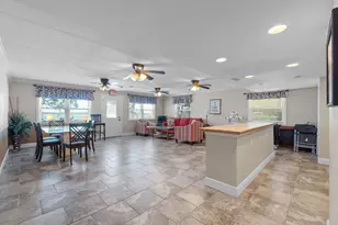 209 W Miracle Strip Pkwy, Mary Esther, FL 32569 - Photo 16
