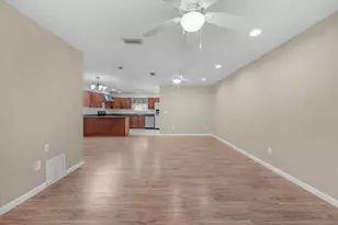 208 Moriarty St, Fort Walton Beach, FL 32548 - Photo 4