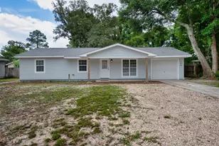 208 Moriarty St, Fort Walton Beach, FL 32548 - Photo 2