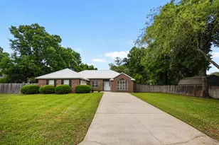 4600 E Scarlet Dr, Crestview, FL 32539 - Photo 1
