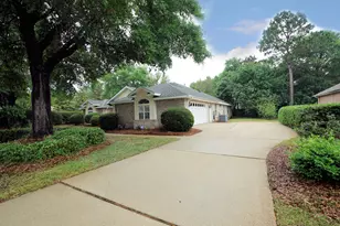 4240 Bobcat Cove, Niceville, FL 32578 - Photo 2