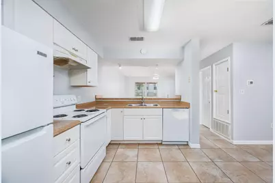 217 SE Oak Street #B, Fort Walton Beach, FL 32548 - Photo 6