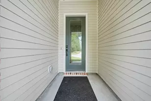 25 Owen St, Niceville, FL 32578 - Photo 2