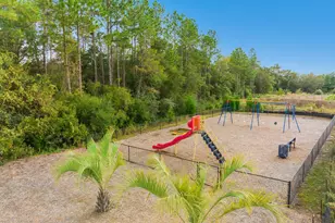 511 Whispering Creek Ave, Freeport, FL 32439 - Photo 34