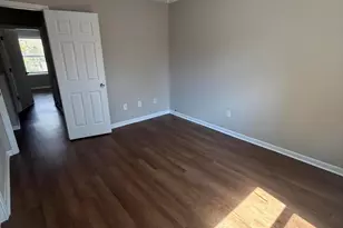 124 Hampton Dr, Crestview, FL 32539 - Photo 8