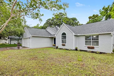 112 Meadow Woods Lane, Niceville, FL 32578 - Photo 2