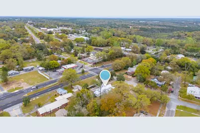 28 E Live Oak Avenue, Defuniak Springs, FL 32435 - Photo 64