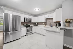 134 Virginia Dr, Fort Walton Beach, FL 32548 - Photo 4