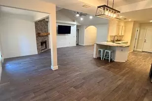 1276 Laura Ln, Niceville, FL 32578 - Photo 2