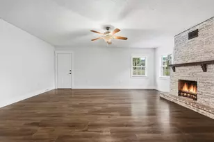 721 NE Kris Ave, Fort Walton Beach, FL 32547 - Photo 16