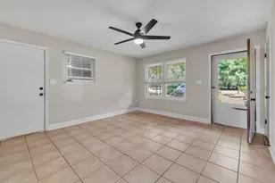 2317 Lewis St, Crestview, FL 32536 - Photo 2