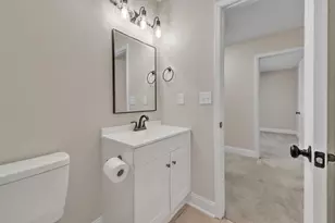 2317 Lewis St, Crestview, FL 32536 - Photo 12