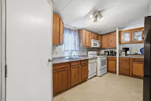 12 E Royal Palm Ave, Defuniak Springs, FL 32433 - Photo 12
