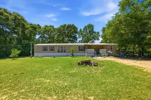 12 E Royal Palm Ave, Defuniak Springs, FL 32433 - Photo 4