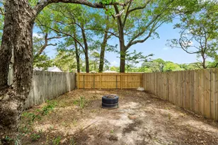 13 NW Cape Dr, Fort Walton Beach, FL 32548 - Photo 14