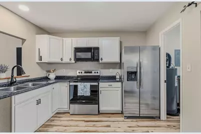 13 NW Cape Drive #Apt B, Fort Walton Beach, FL 32548 - Photo 4