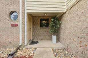 13 NW Poulton Dr, Fort Walton Beach, FL 32548 - Photo 2