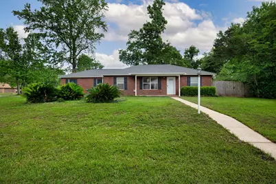 121 Dogwood Lane, Crestview, FL 32536 - Photo 2