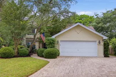 2807 Lee Trevino Court, Shalimar, FL 32579 - Photo 2