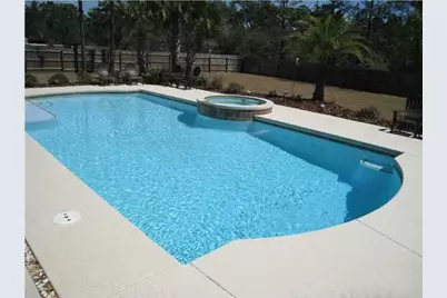 2136 Smallwood Drive, Navarre, FL 32566 - Photo 2
