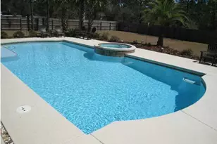 2136 Smallwood Dr, Navarre, FL 32566 - Photo 2