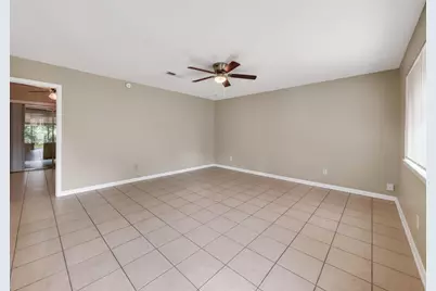 122 Jamestown Avenue, Fort Walton Beach, FL 32547 - Photo 2