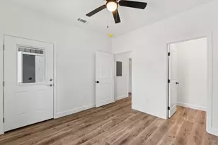 910 Barrow St, Fort Walton Beach, FL 32547 - Photo 18