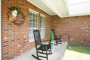 1654 Parkside Cir, Niceville, FL 32578 - Photo 4