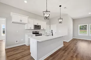 2809 Blackbird Ct, Crestview, FL 32539 - Photo 8
