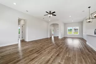 2809 Blackbird Ct, Crestview, FL 32539 - Photo 6