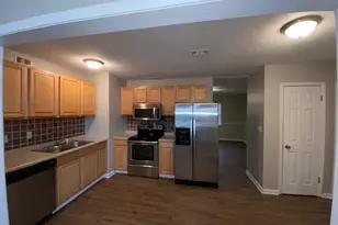 208 20th St, Niceville, FL 32578 - Photo 4